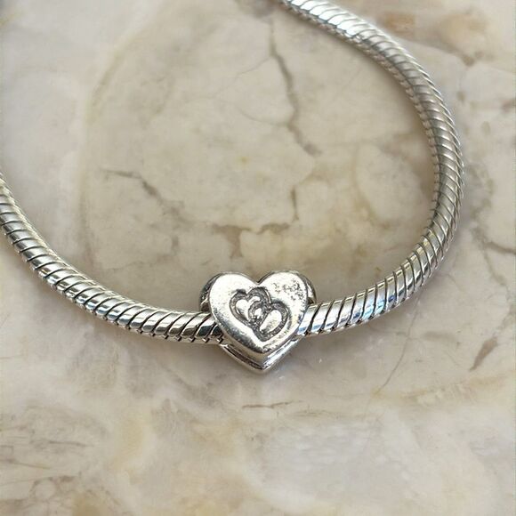 Michael Hill 925 Sterling Silver & 10K Gold Heart & Ribbon Charm Bead - Picture 2 of 5
